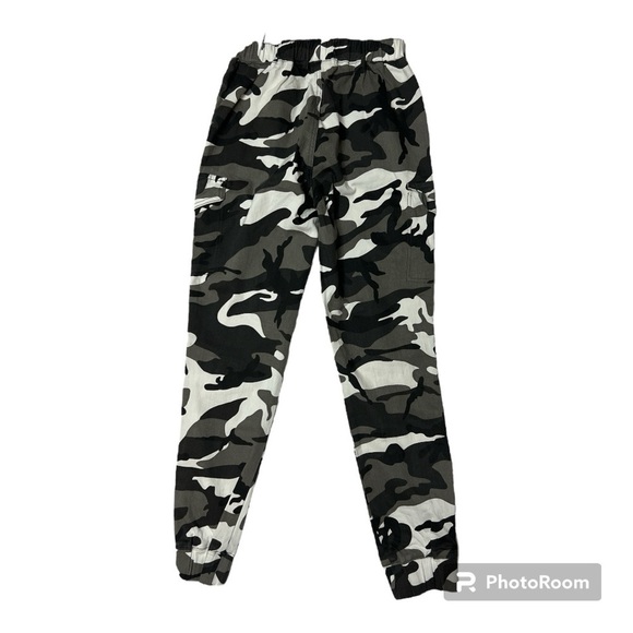 Almost Famous Cargo Jogger size XS - Picture 2 of 2